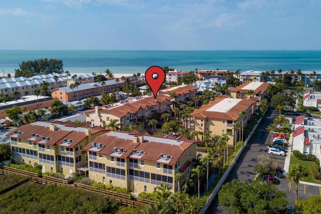 Bradenton Beach Resort Style Getaway-Walk To Beach Экстерьер фото